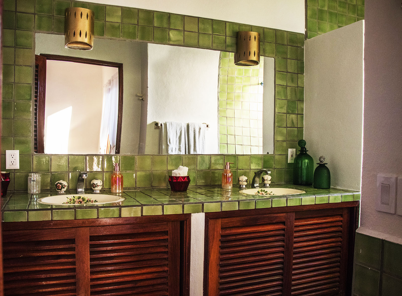 Fuego Bathroom - Rental Vacation Suites - Casa Aqua Bella